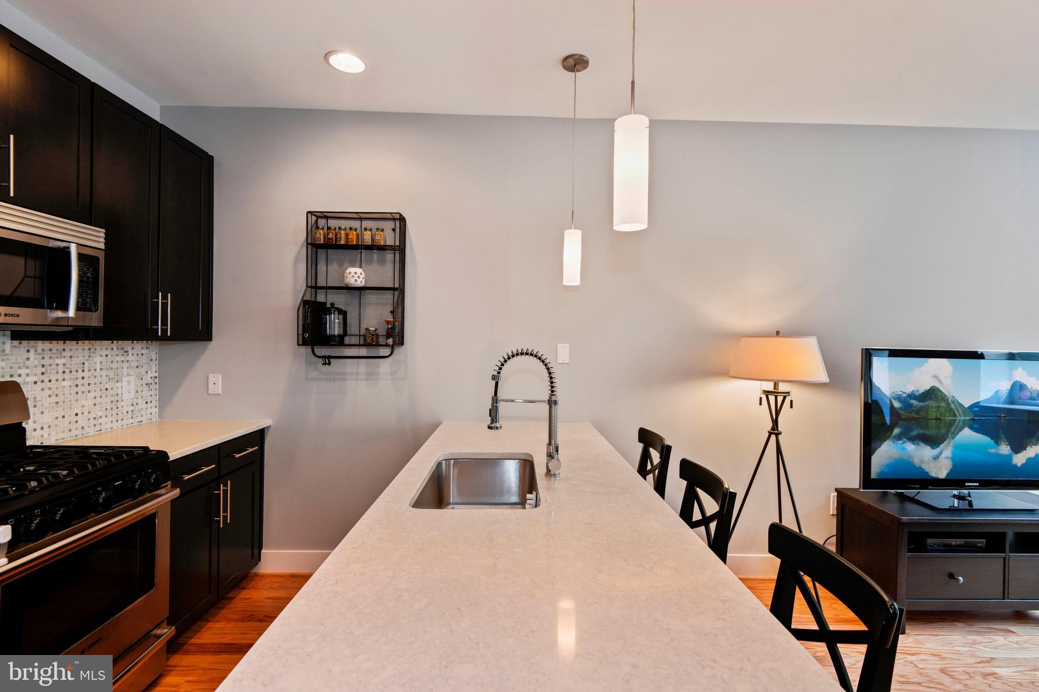 2435 Ontario Road Northwest, Unit 1 Washington, DC 20009 - Photo 14 of 29 Kitchen