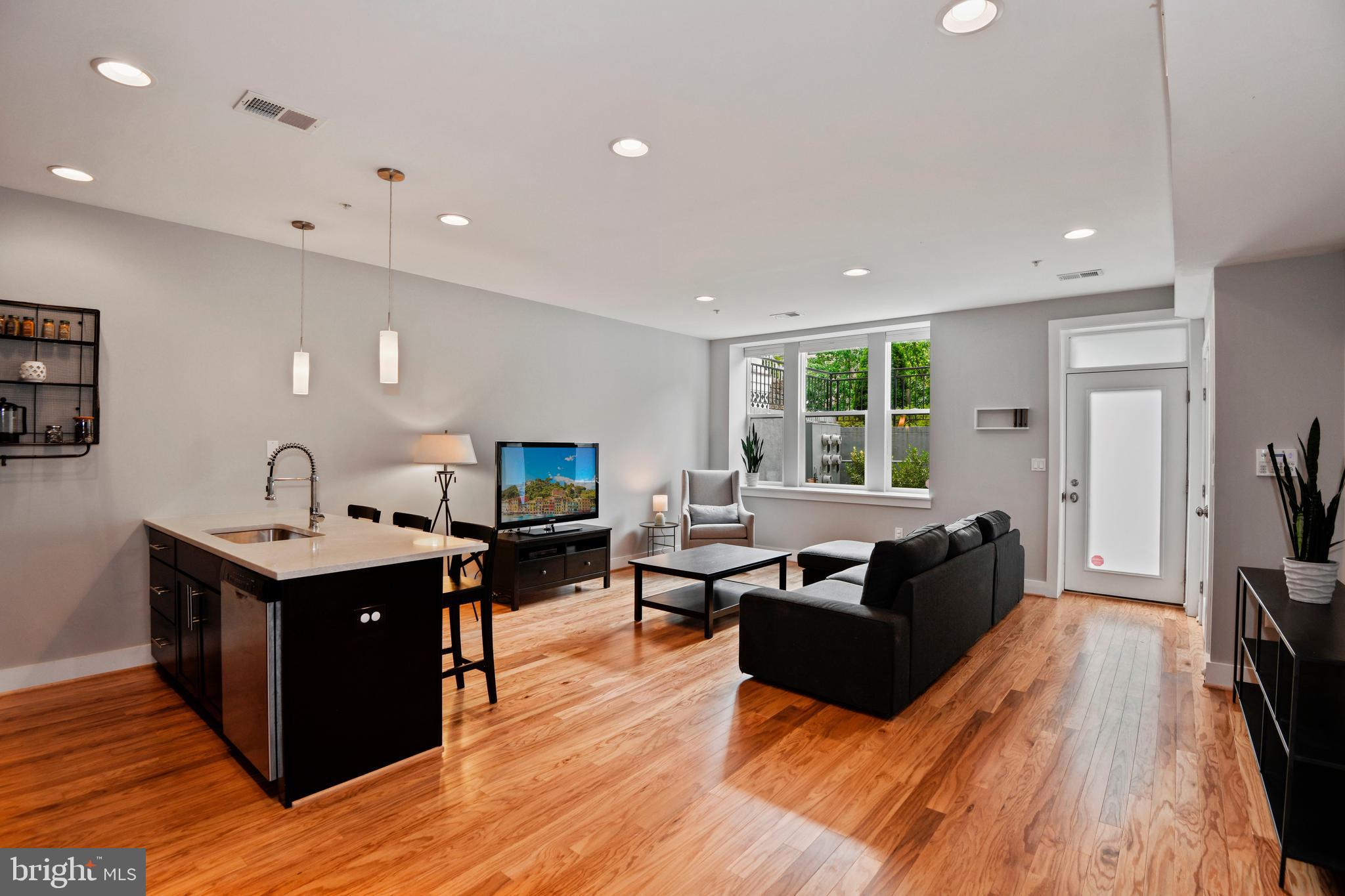 2435 Ontario Road Northwest, Unit 1 Washington, DC 20009 - Photo 16 of 29 Kitchen