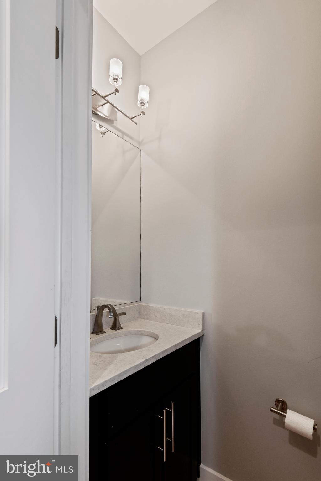 2435 Ontario Road Northwest, Unit 1 Washington, DC 20009 - Photo 17 of 29 Half Bath