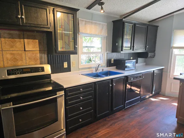 $59,999 | 2 Circle Drive, Windham, CT 06256