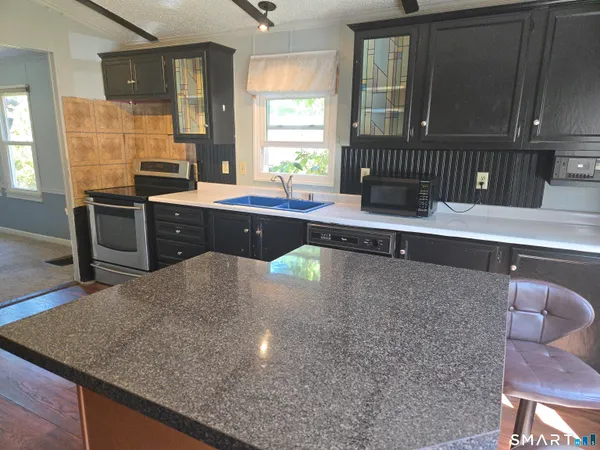 $59,999 | 2 Circle Drive, Windham, CT 06256