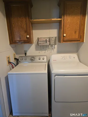$59,999 | 2 Circle Drive, Windham, CT 06256