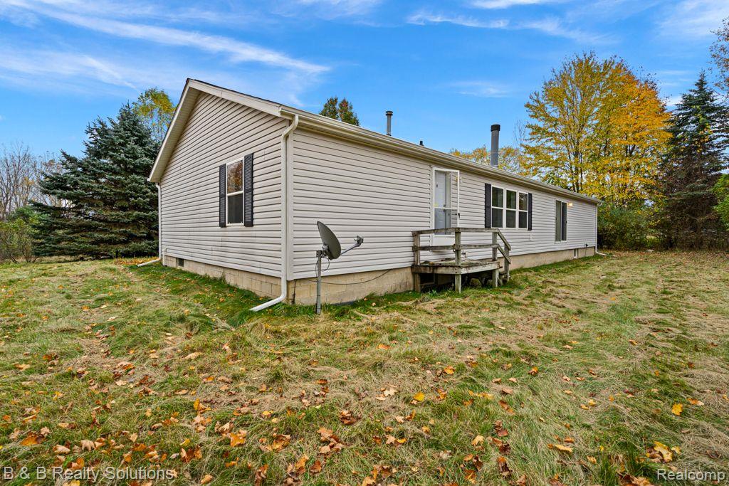 4039 Jefferson Road North Branch, MI 48461 - Photo 26 of 35