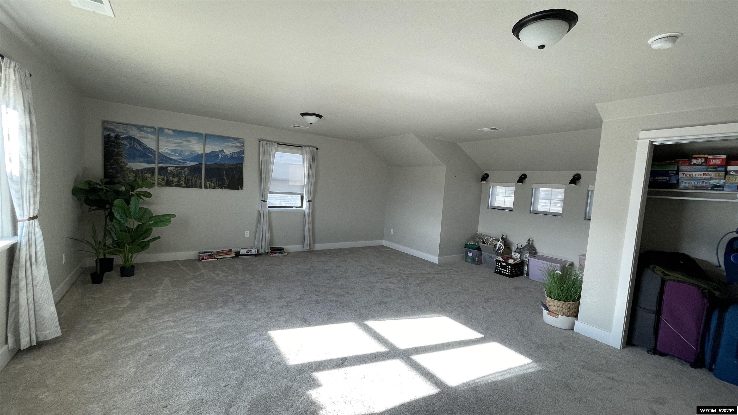 4775 Buffalo Mdws Way Mills, WY 82644 - Photo 11 of 20