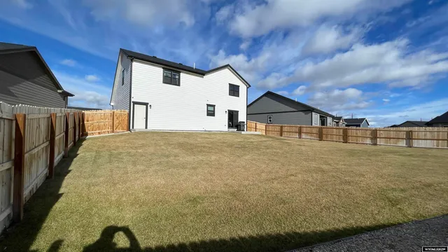 $445,000 | 4775 Buffalo Mdws Way, Mills, WY 82644