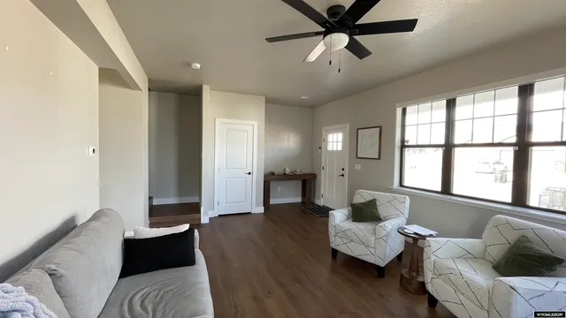 $445,000 | 4775 Buffalo Mdws Way, Mills, WY 82644