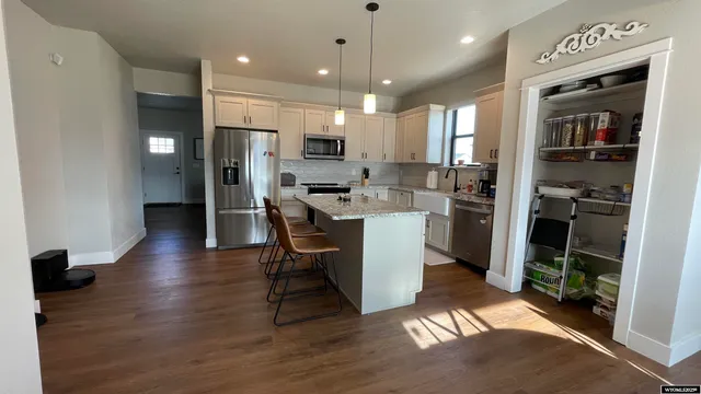 $445,000 | 4775 Buffalo Mdws Way, Mills, WY 82644