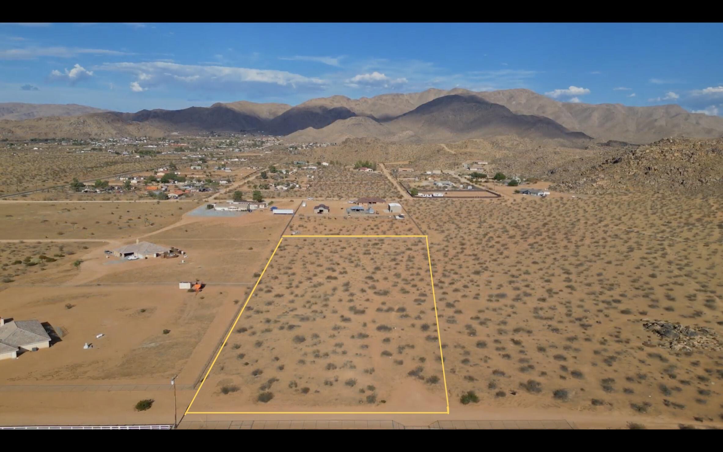 2 Moccasin Road Apple Valley, CA 92307 - Photo 3 of 14 a view of city and mountain