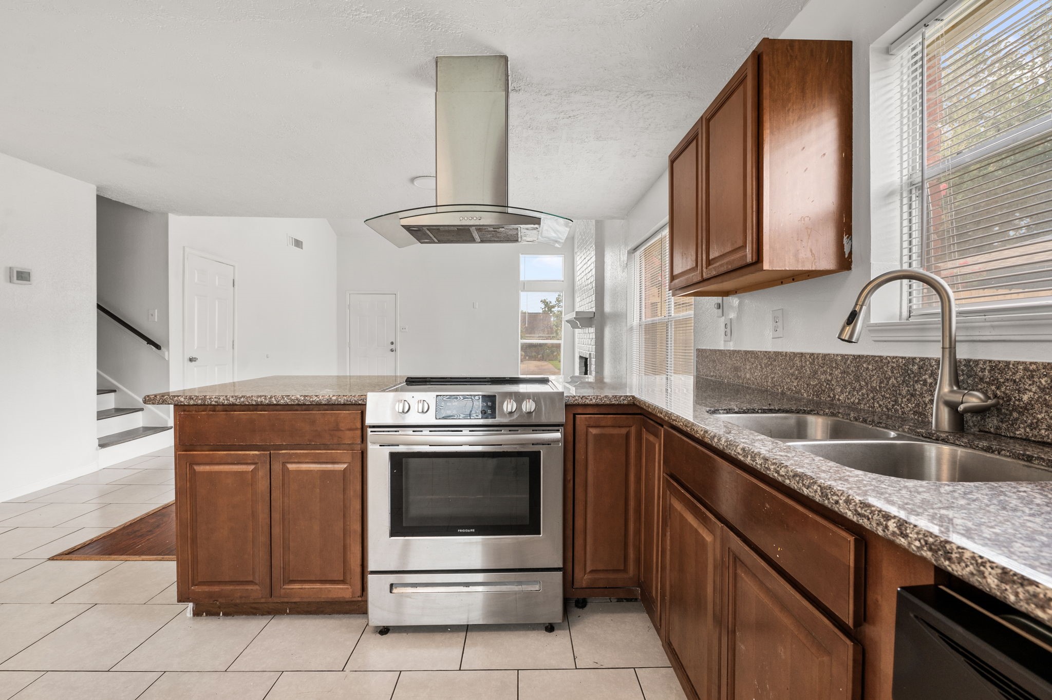 7018 Stoney River Drive Spring, TX 77379 - Photo 6 of 23