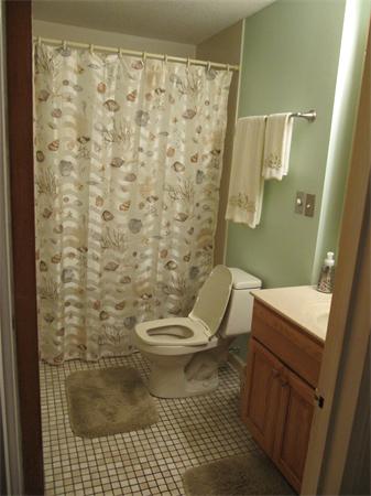 8 Reedy Road Lynnfield, MA 01940 - Photo 10 of 15 Gallery Image 10