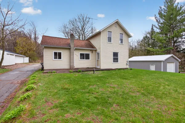 $200,500 | 443 South Jackson Street, Hanover, MI 49241