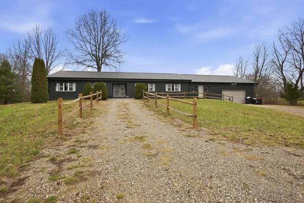 $700,000 | 8048 Johnstown Utica Road, Johnstown, OH 43031