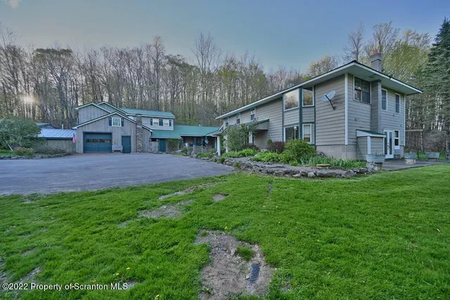 $590,000 | Undisclosed Address, Newfoundland, PA 18445