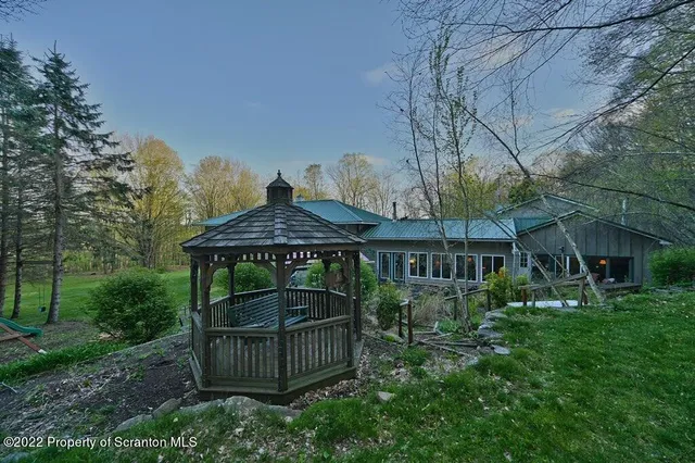 $590,000 | Undisclosed Address, Newfoundland, PA 18445