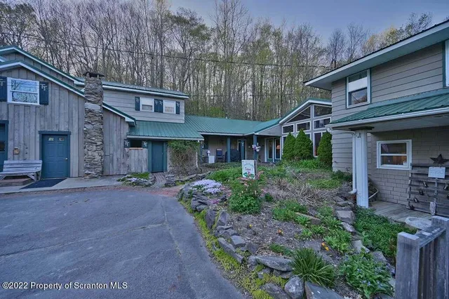 $590,000 | Undisclosed Address, Newfoundland, PA 18445