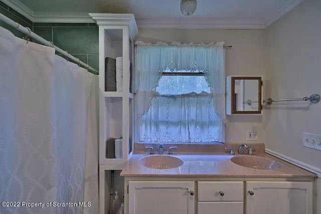 $590,000 | Undisclosed Address, Newfoundland, PA 18445