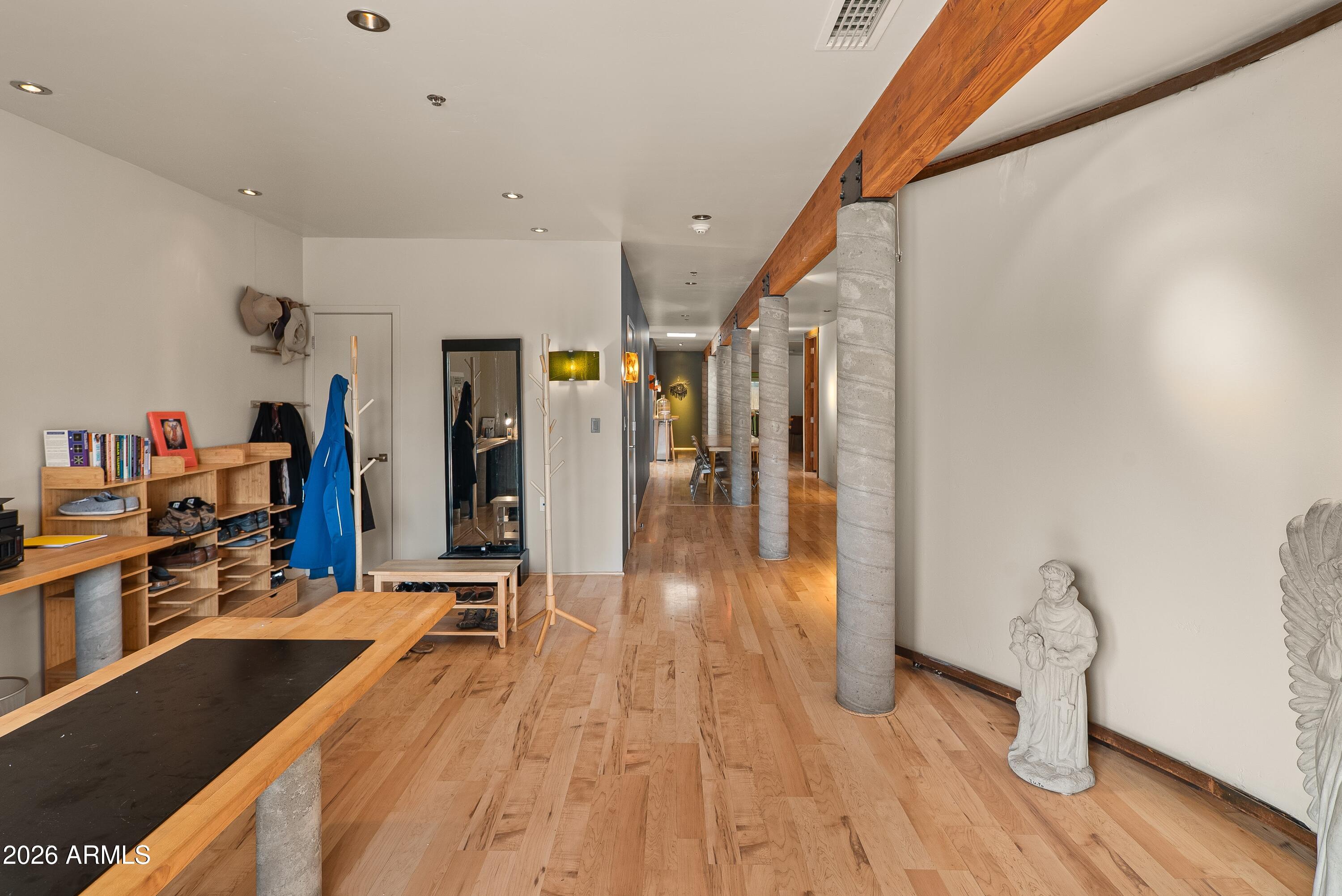 45 Birch Boulevard Sedona, AZ 86336 - Photo 21 of 50 JL_45BirchBlvd-interiors-02