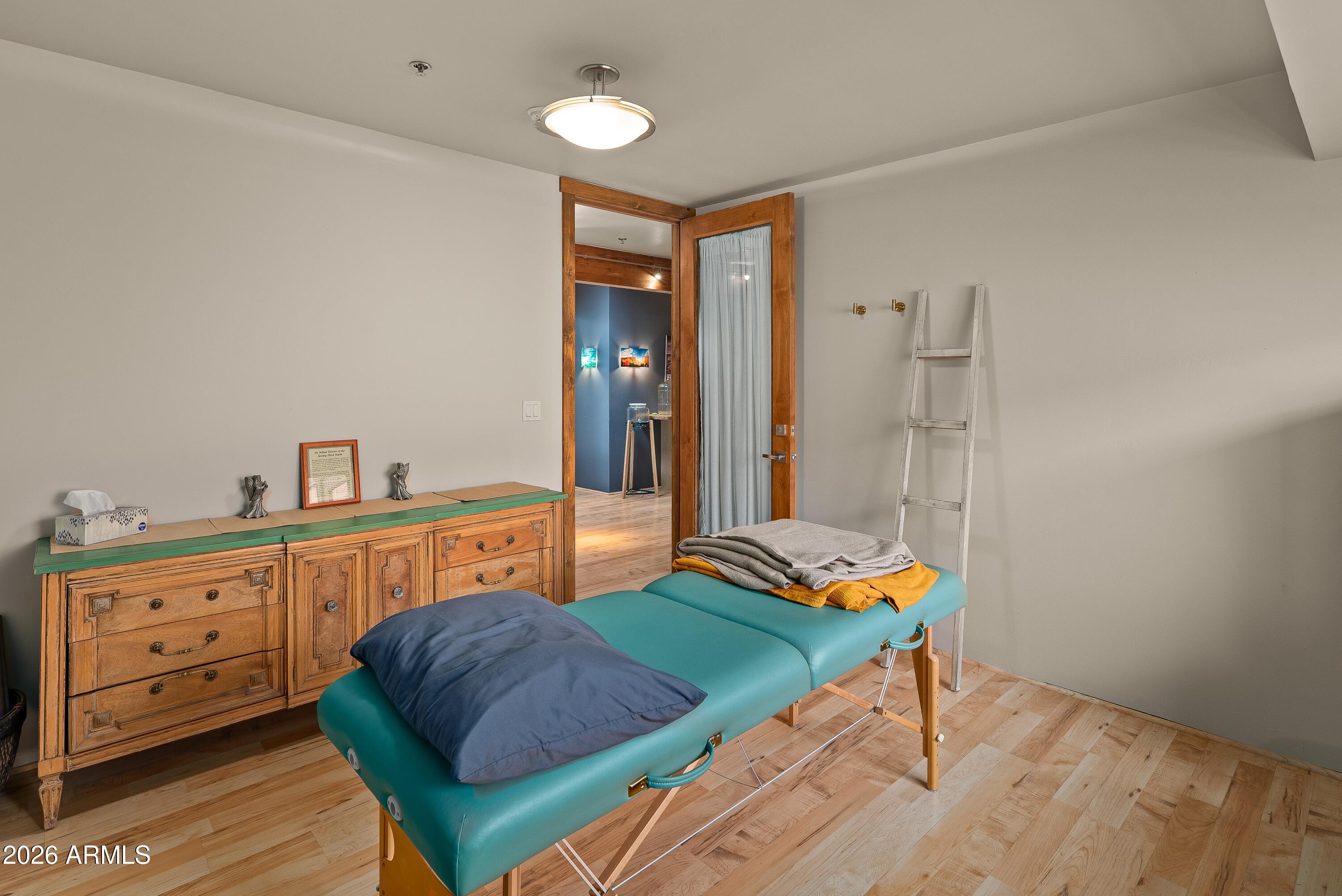 45 Birch Boulevard Sedona, AZ 86336 - Photo 26 of 50 JL_45BirchBlvd-interiors-19