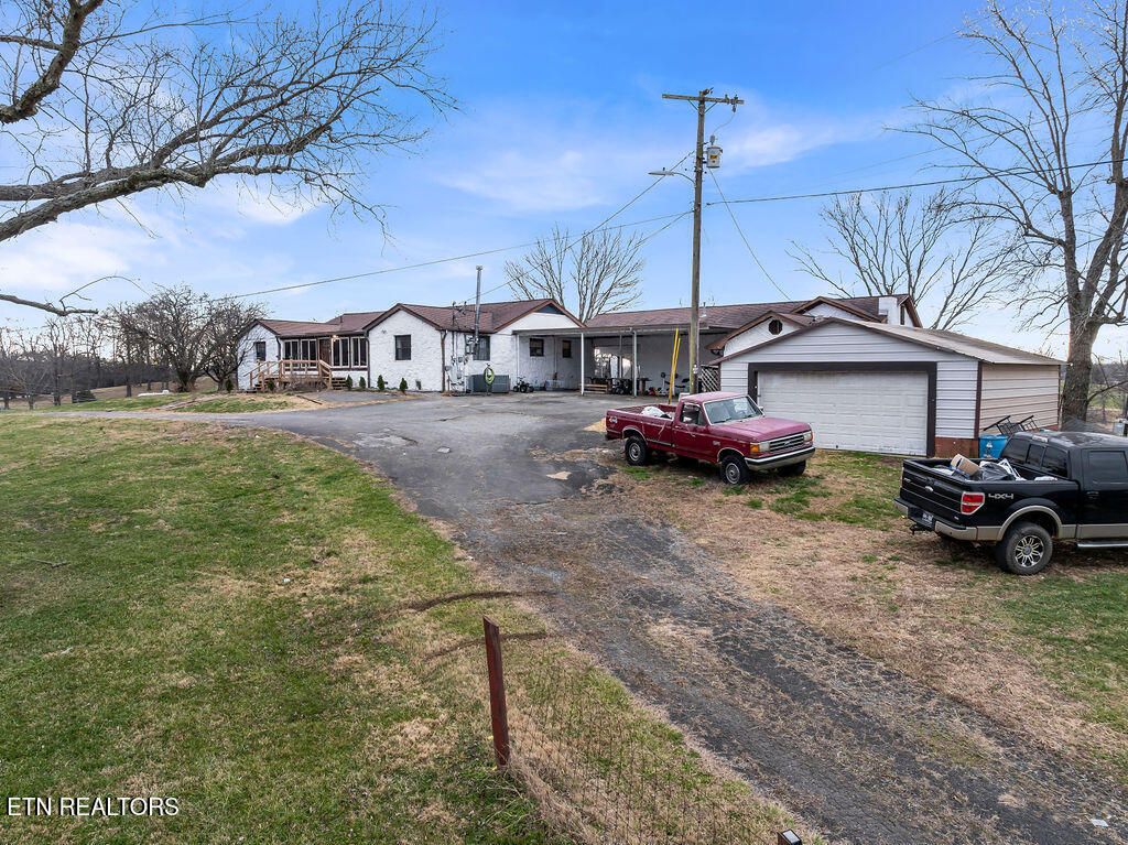 10724 East Emory Road Corryton, TN 37721 - Photo 50 of 59 DJI_20260106094630_0007_D