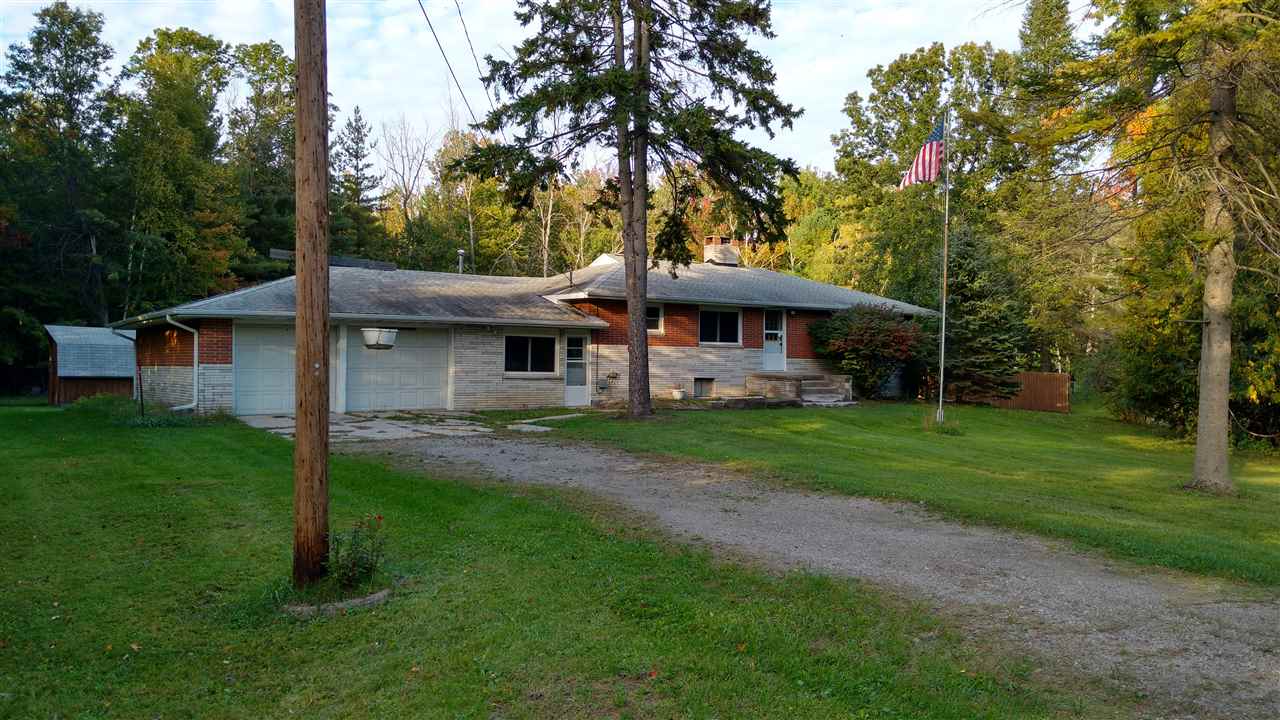 260 West Huron Road Omer, MI 48749 - Photo 3 of 32 1817107-2.JPG