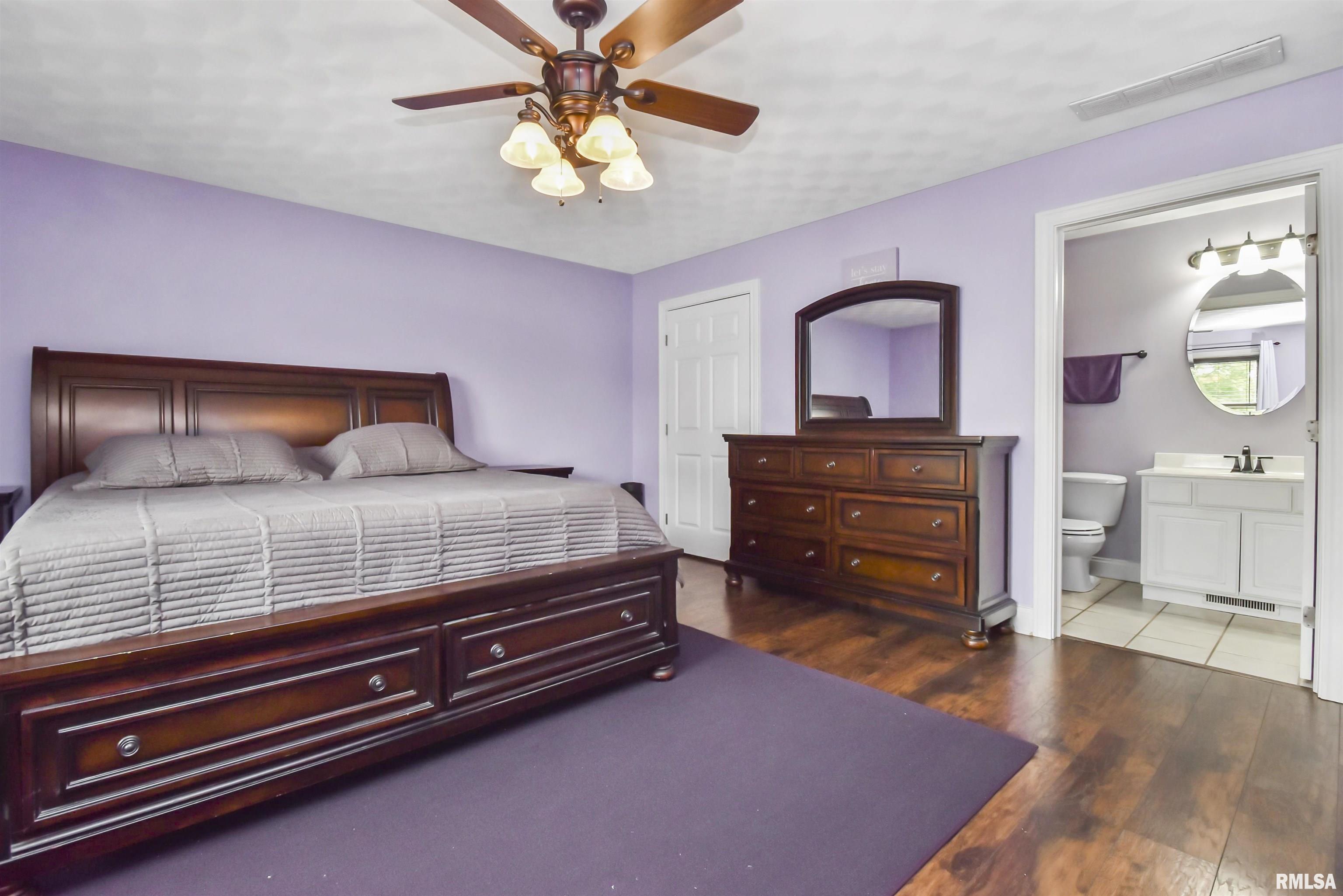 923 South Johanson Road Peoria, IL 61607 - Photo 17 of 33