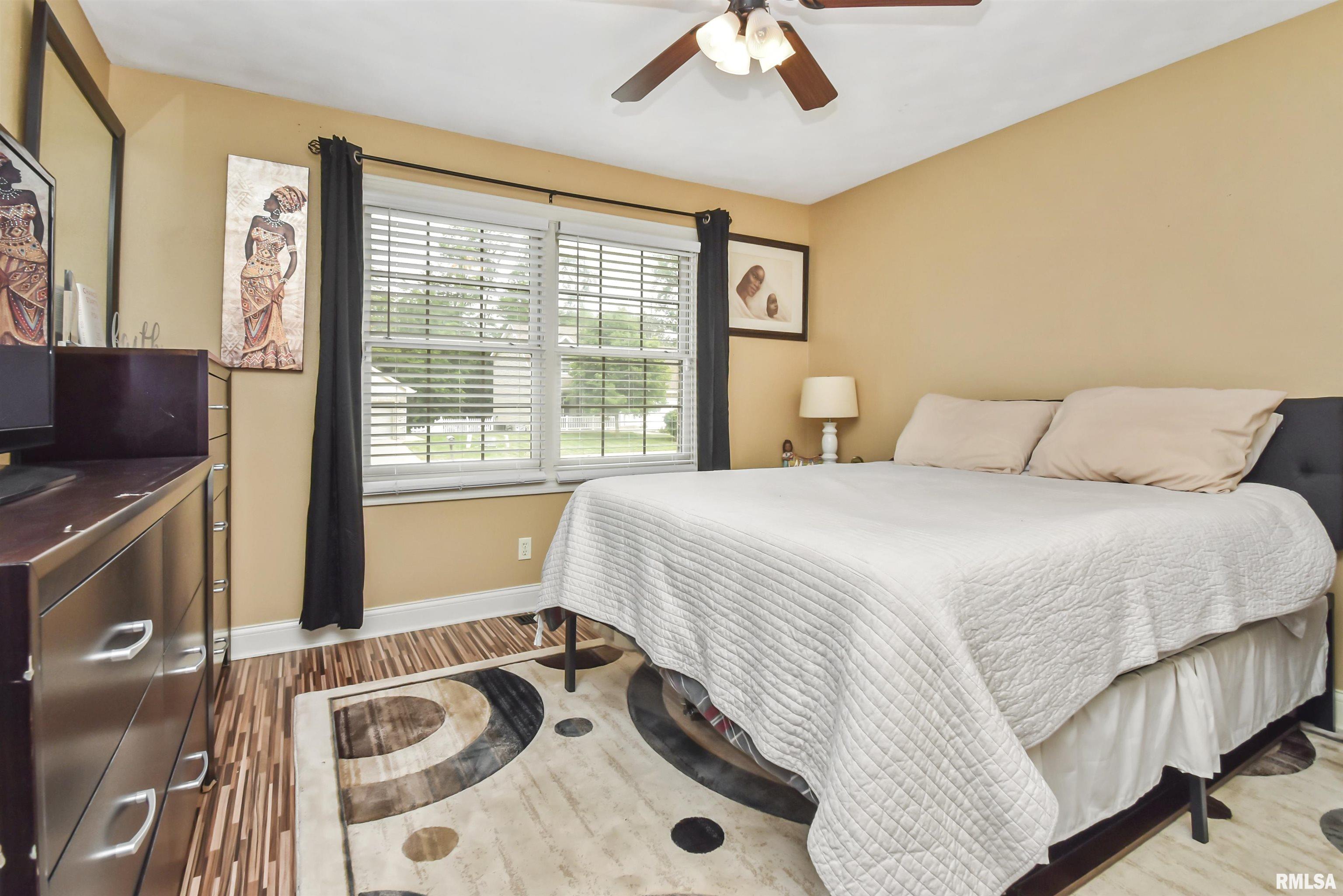 923 South Johanson Road Peoria, IL 61607 - Photo 23 of 33