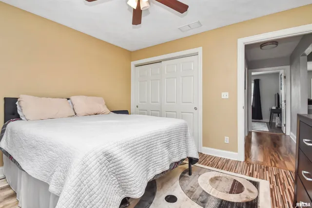 $312,000 | 923 South Johanson Road, Peoria, IL 61607