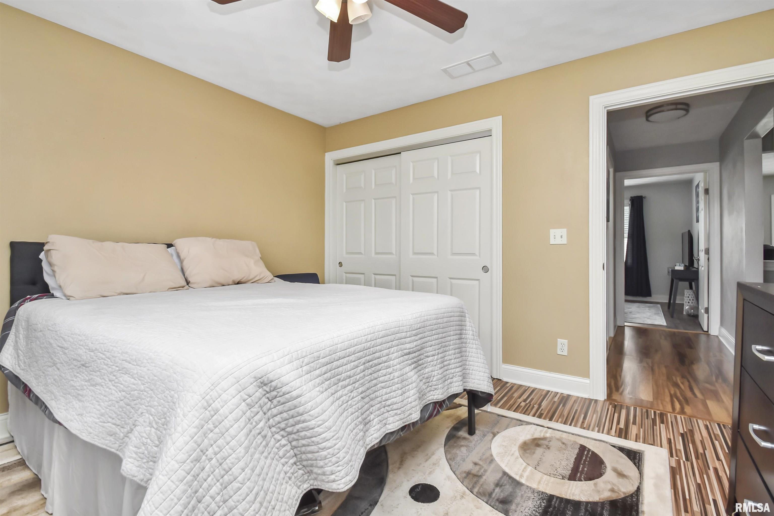 923 South Johanson Road Peoria, IL 61607 - Photo 24 of 33