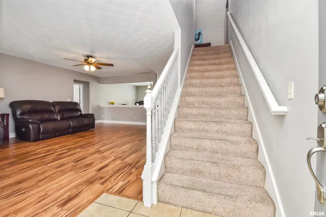 $312,000 | 923 South Johanson Road, Peoria, IL 61607