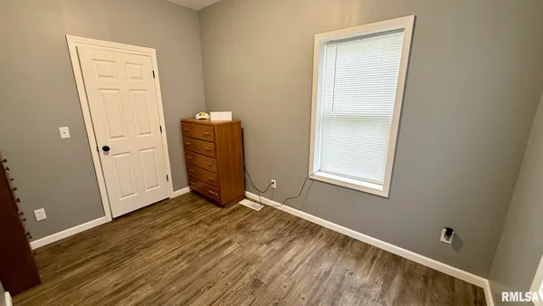 $105,000 | 217 East Tremont Street, Waverly, IL 62692
