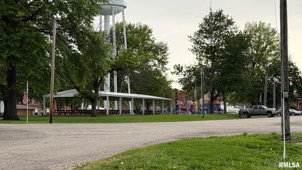 $105,000 | 217 East Tremont Street, Waverly, IL 62692