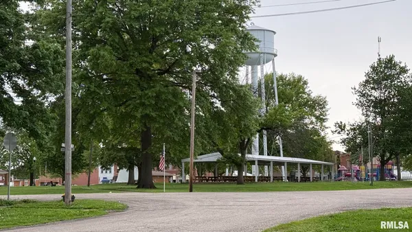 $105,000 | 217 East Tremont Street, Waverly, IL 62692