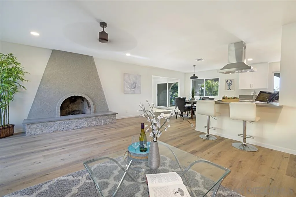 696 Amigos Road Ramona, CA 92065 - Photo 6 of 24 Gallery Image 6