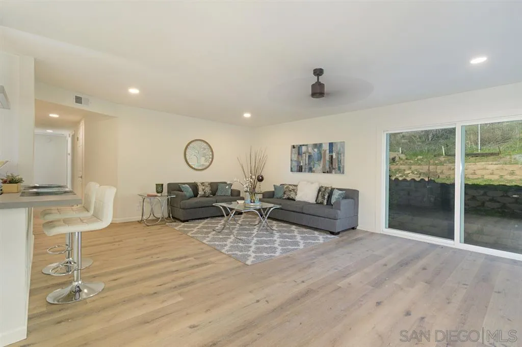 696 Amigos Road Ramona, CA 92065 - Photo 8 of 24 Gallery Image 8