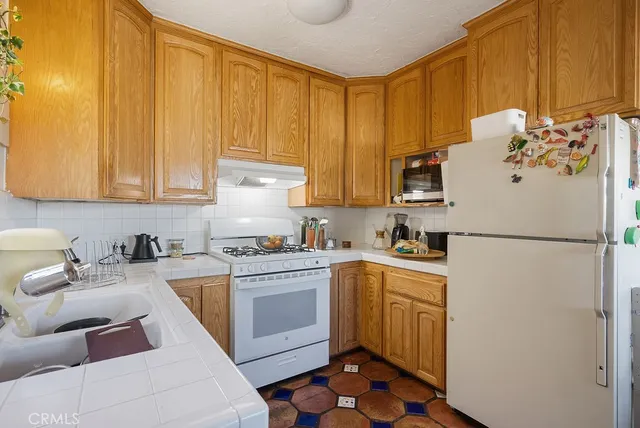 $899,000 | 1119 Princeton Drive, Glendale, CA 91205