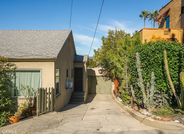 $899,000 | 1119 Princeton Drive, Glendale, CA 91205