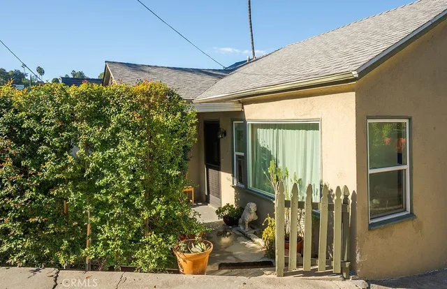 $899,000 | 1119 Princeton Drive, Glendale, CA 91205