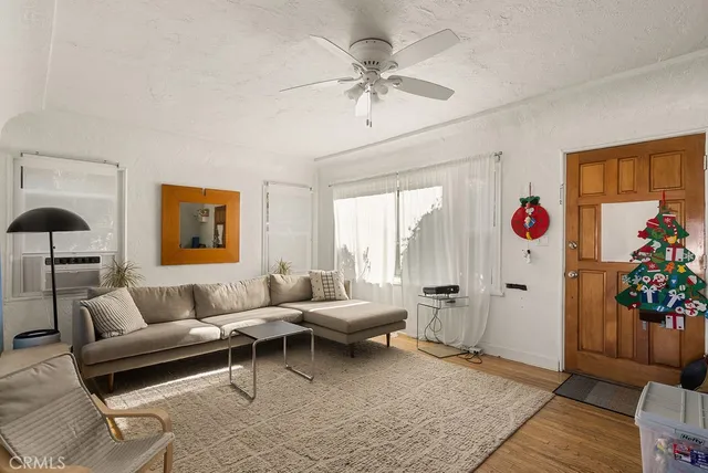 $899,000 | 1119 Princeton Drive, Glendale, CA 91205