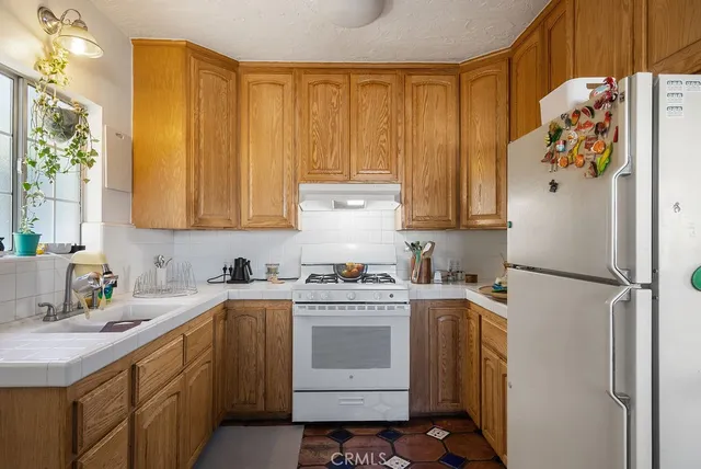 $899,000 | 1119 Princeton Drive, Glendale, CA 91205