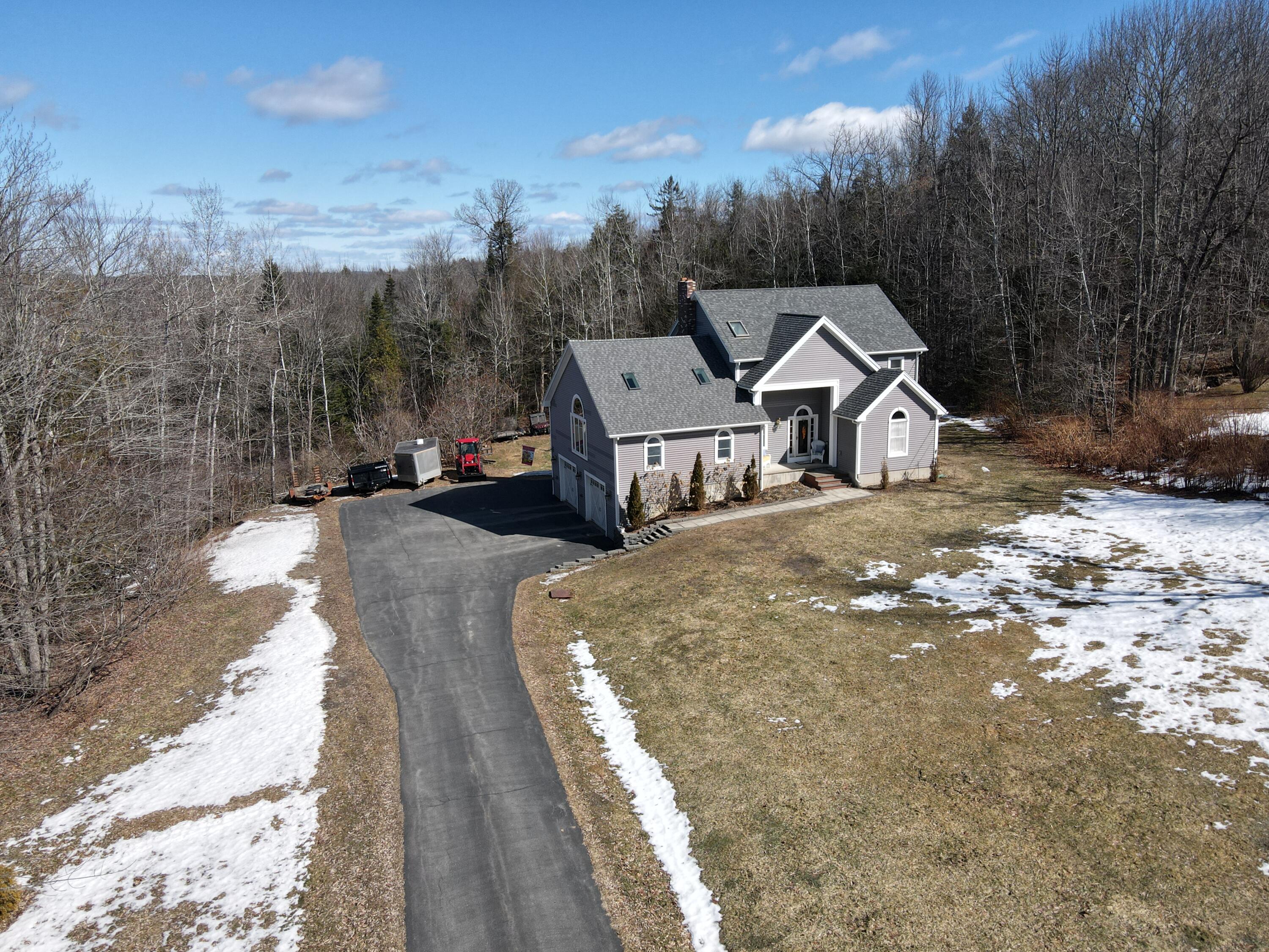 88 Sweet Road Lincoln, ME 04457 - Photo 2 of 35