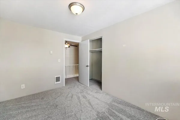 $260,000 | 952 South Curtis Road, Boise, ID 83705