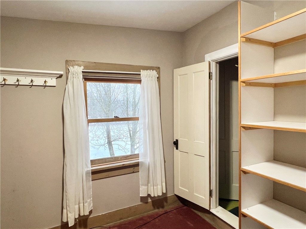13565 State Highway Oneonta, NY 13820 - Photo 33 of 50 Walk-in Closet