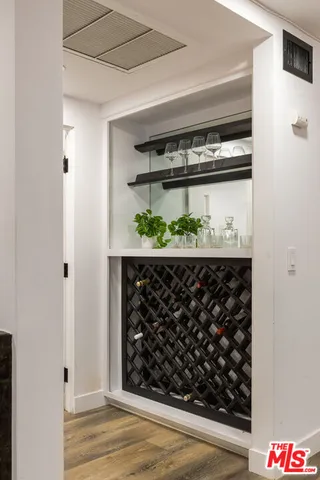 $6,250 | 1210 North Kings Road, Unit 101, West Hollywood, CA 90069