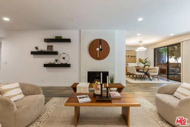 $6,250 | 1210 North Kings Road, Unit 101, West Hollywood, CA 90069