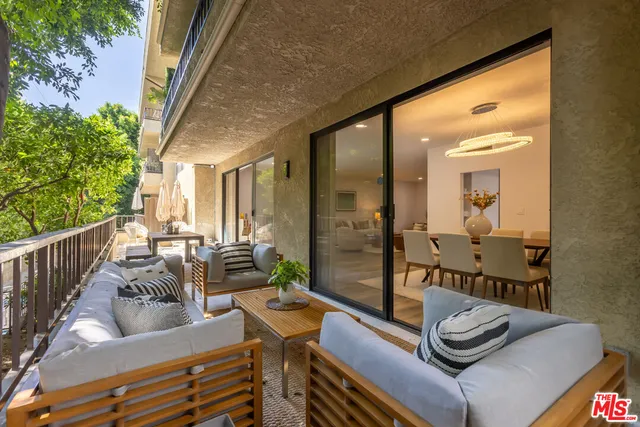 $6,250 | 1210 North Kings Road, Unit 101, West Hollywood, CA 90069