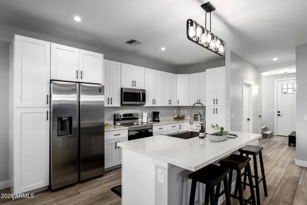 $599,500 | 2601 North 27th Street, Unit 4, Phoenix, AZ 85008