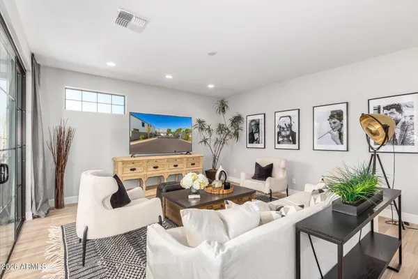 $599,500 | 2601 North 27th Street, Unit 4, Phoenix, AZ 85008