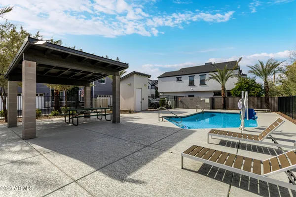 $599,500 | 2601 North 27th Street, Unit 4, Phoenix, AZ 85008