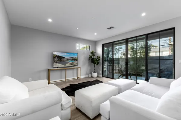 $599,500 | 2601 North 27th Street, Unit 4, Phoenix, AZ 85008