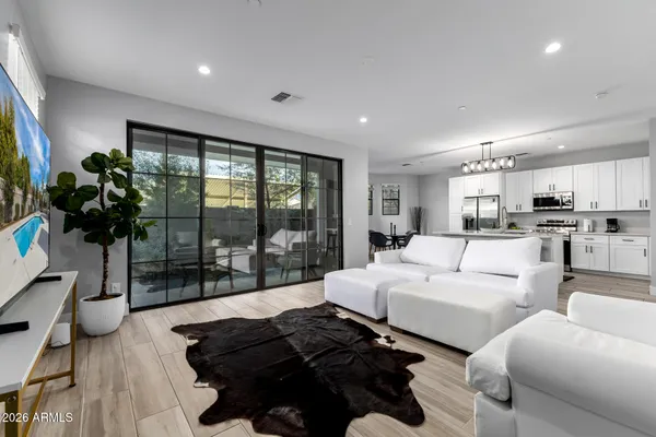 $599,500 | 2601 North 27th Street, Unit 4, Phoenix, AZ 85008